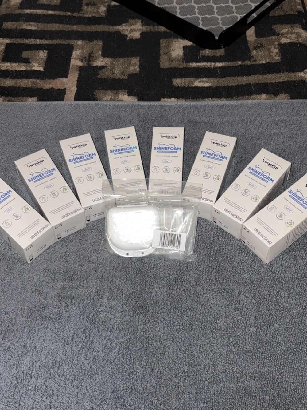 Swissklip Shine foam teeth whitening